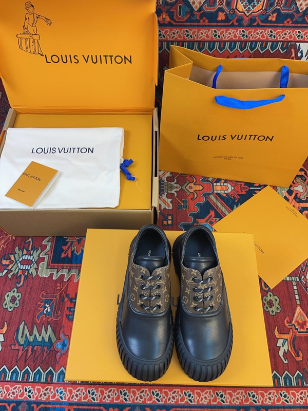 ルイヴィトン靴正面デザイン